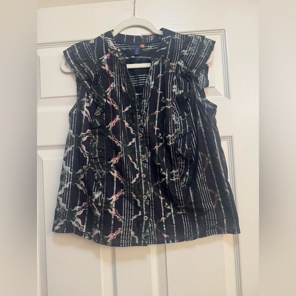 Anthropologie Pilcro Black Floral Motif w/ Silver metallic threading + Ruffles - Picture 8 of 15